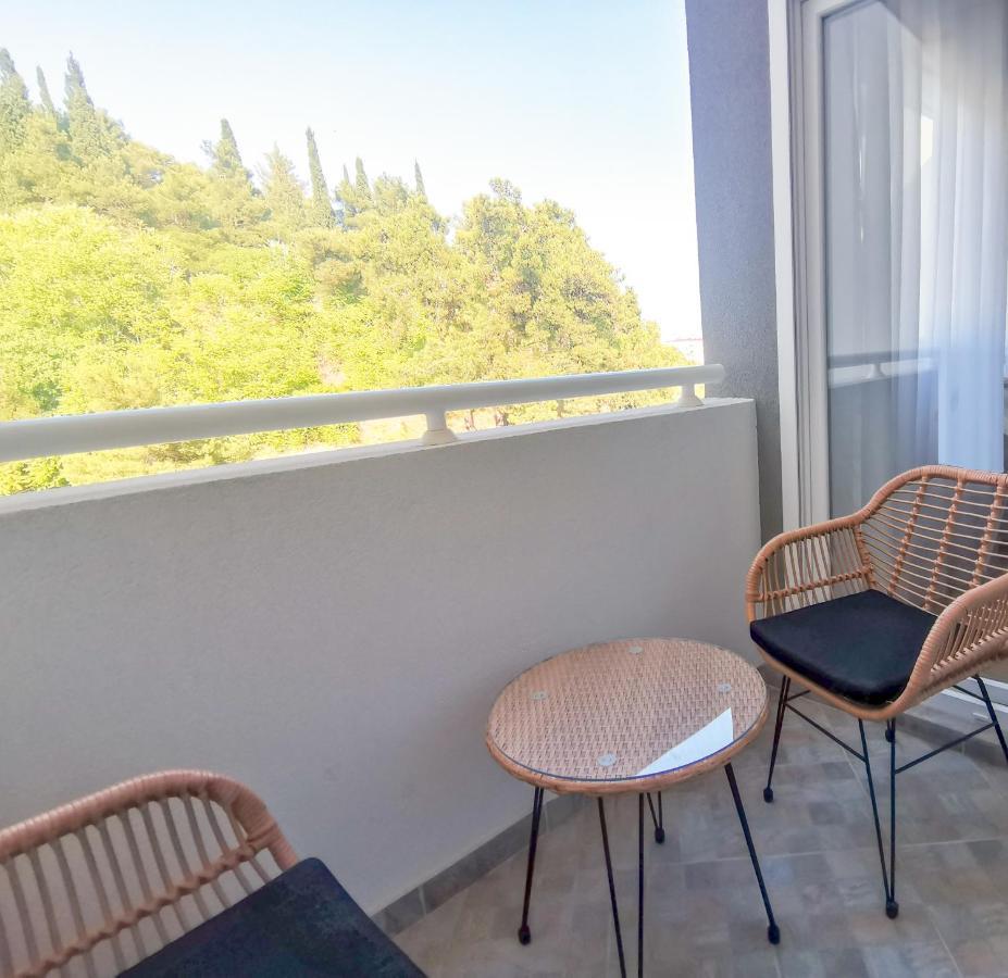 Cozy One-Bedroom Apartment At Ljubovic Park Подгориця Екстер'єр фото